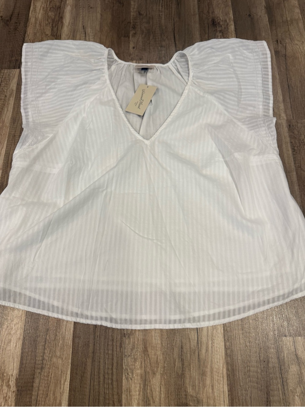 White V-Neck Flutter Sleeve Women's Top NWT